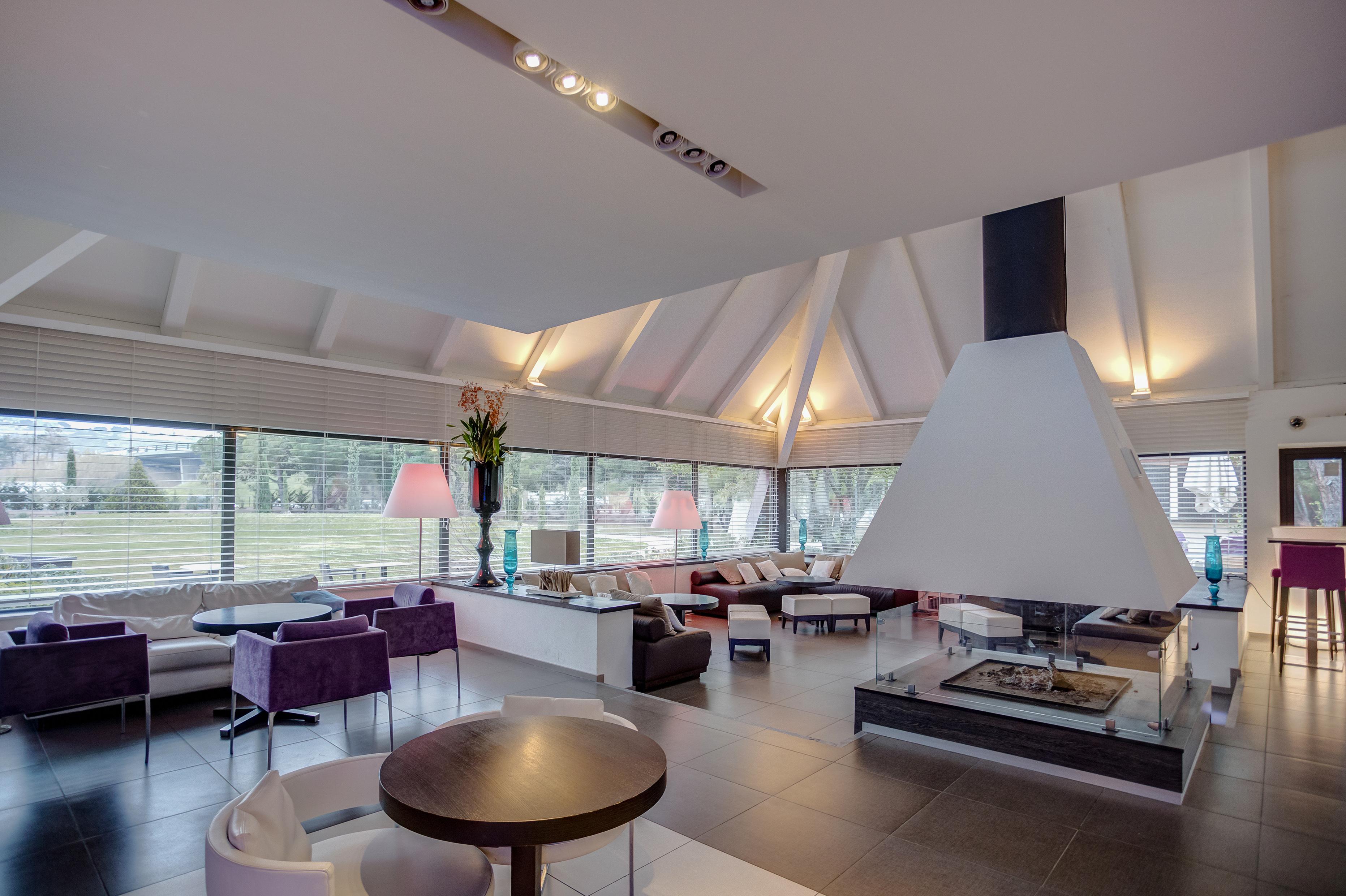 Hilton Garden Inn Marseille Provence Airport Marignane Zewnętrze zdjęcie