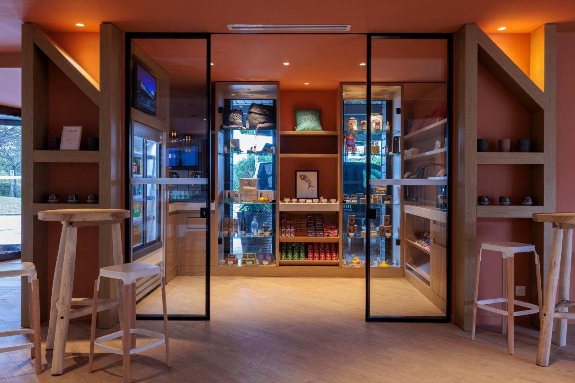 Hilton Garden Inn Marseille Provence Airport Marignane Zewnętrze zdjęcie